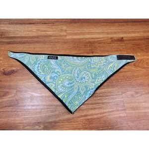 Skida Blue Paisley Neck Warner